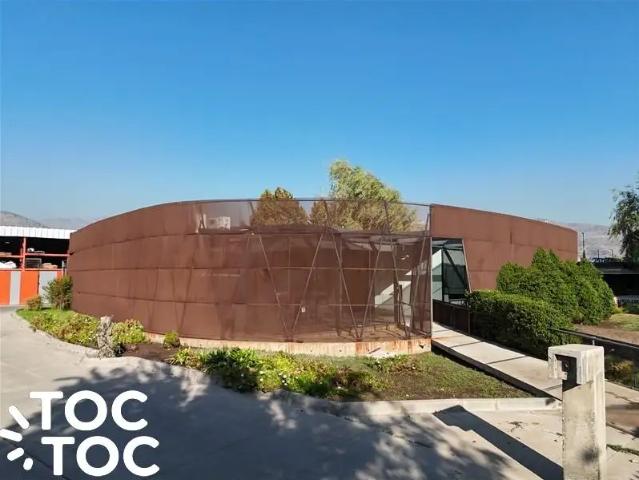 Oficina en venta en Algarrobal, Metropolitana