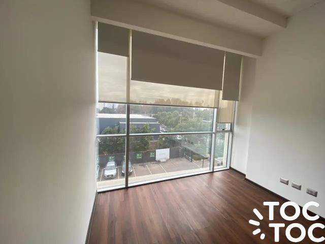 Oficina en venta en Algarrobal, Metropolitana