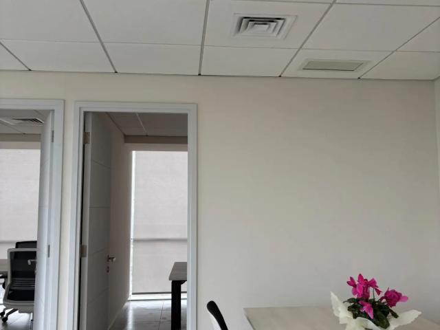 Oficina en arriendo en Algarrobal, Metropolitana