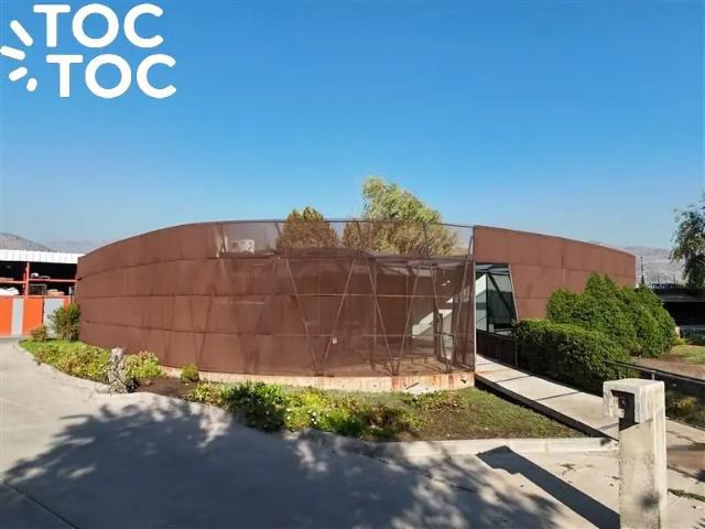 Oficina en venta en Algarrobal, Metropolitana
