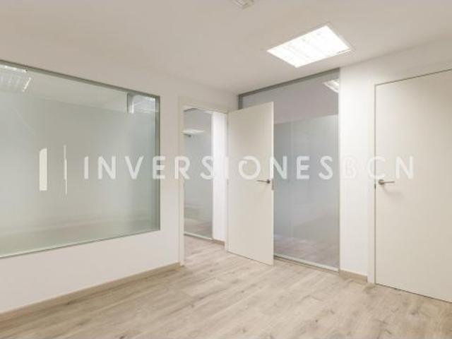 Local Comercial en alquiler en Eixample, Barcelonès