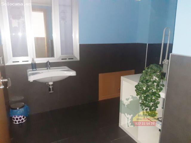 Oficina en venta en Reyes Huertas, Cáceres