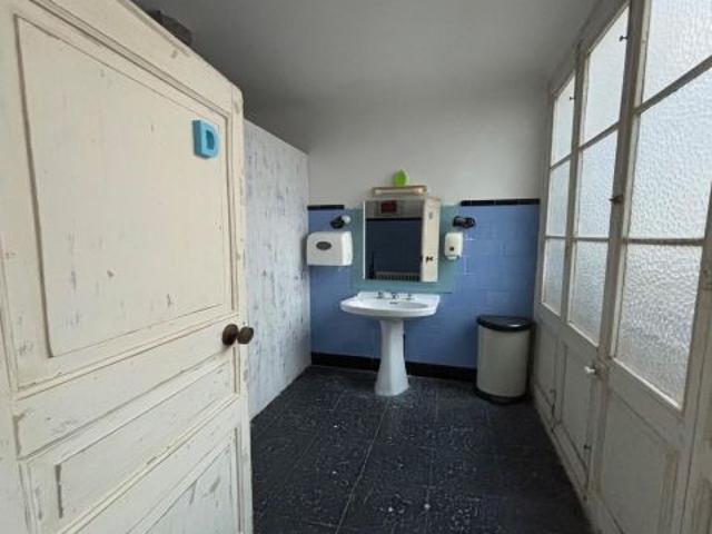 Local Comercial en alquiler en Bages, Catalunya
