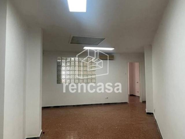 Oficina en venta en Príncep de Viana - Clot, Segrià
