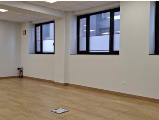 Local Comercial en alquiler en Lamiako, Leioa