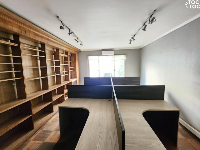 Oficina en arriendo en Tarapacá, Metropolitana