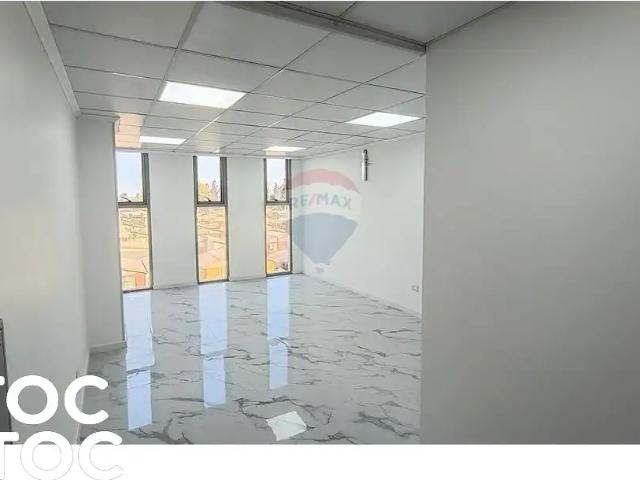 Oficina en arriendo en Esmeralda, Metropolitana
