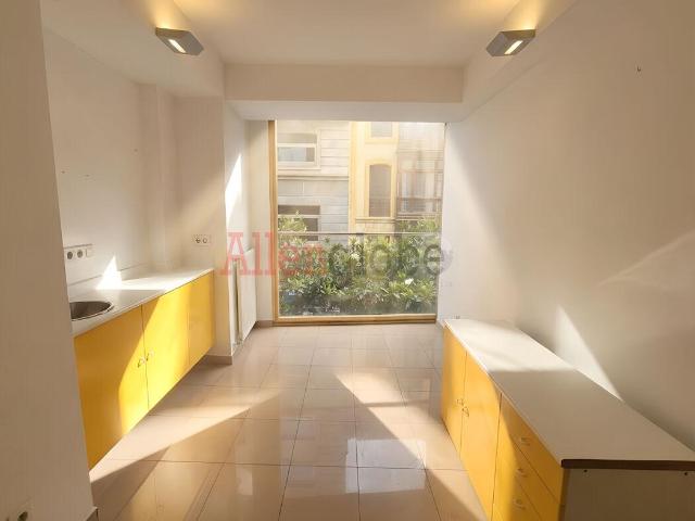 Oficina en venta en Oviedo, Asturias