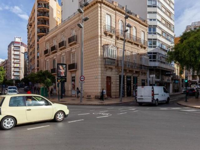 Oficina en venta en Almedina, Almería