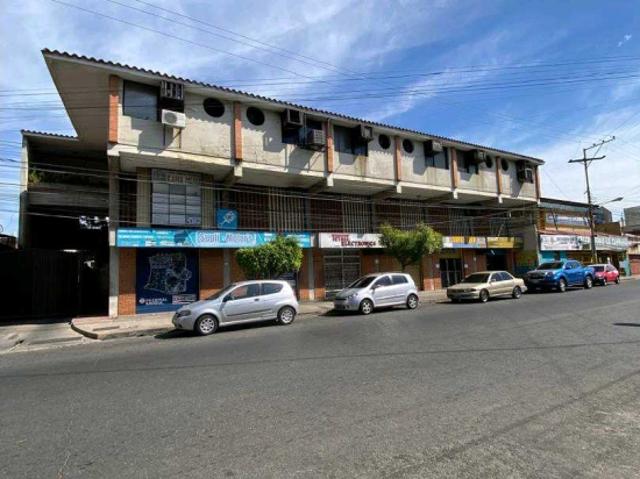 Oficina en venta en Girardot, Aragua