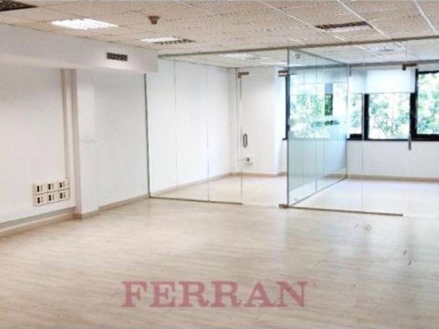Oficina en venta en les Corts, Barcelonès