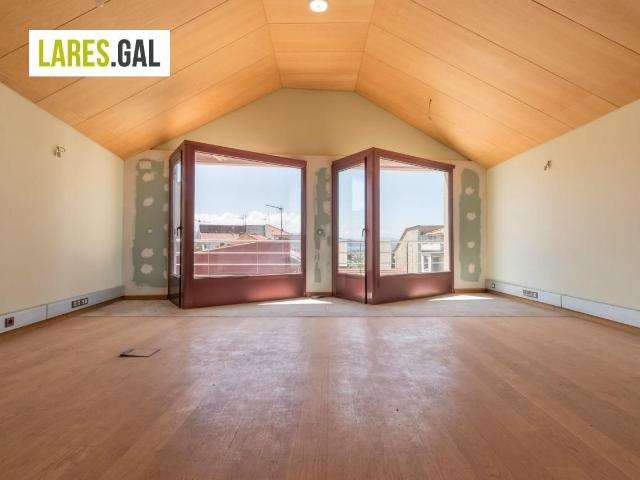 Oficina en venta en Cangas, O Sinal