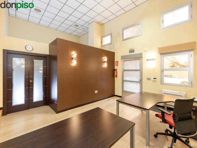 Oficina en venta en Granada, La Cruz