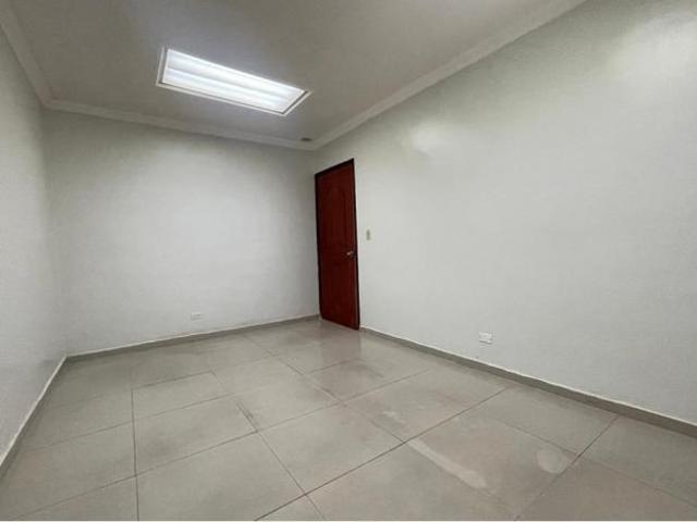 Oficina en venta en avenida balboa, panamá