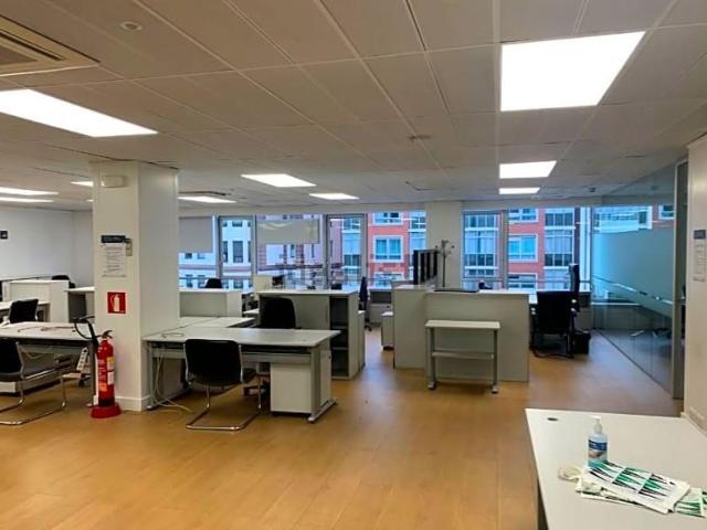 Oficina en venta en Bilbao, San Pedro de Deusto-La Ribera