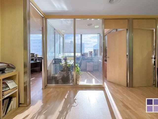 Oficina en venta en Sants-Montjuïc, Barcelonès