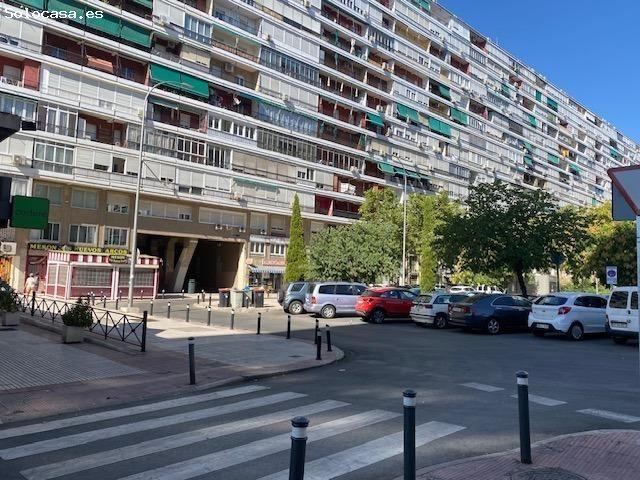 Local Comercial en venta en Ciudad Lineal, Madrid
