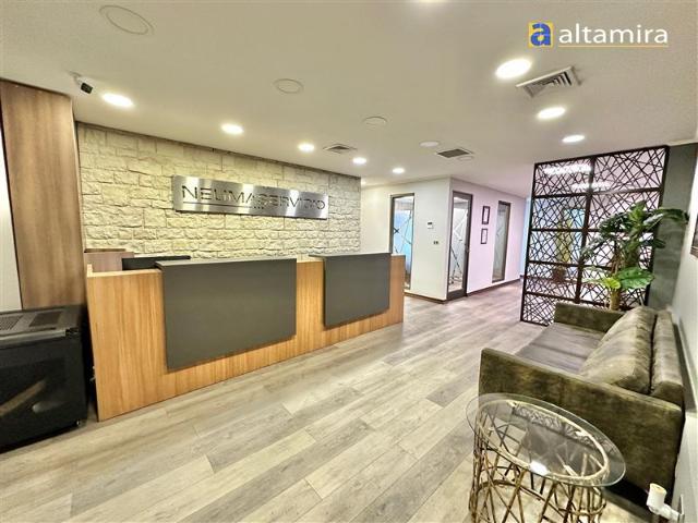 Oficina en Venta en Edificio Capital Cómoda Oficina en piso 6 2 estacionamientos