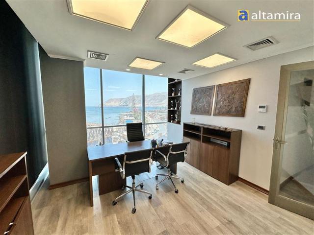 Oficina en Venta en Edificio Capital Cómoda Oficina en piso 6 2 estacionamientos