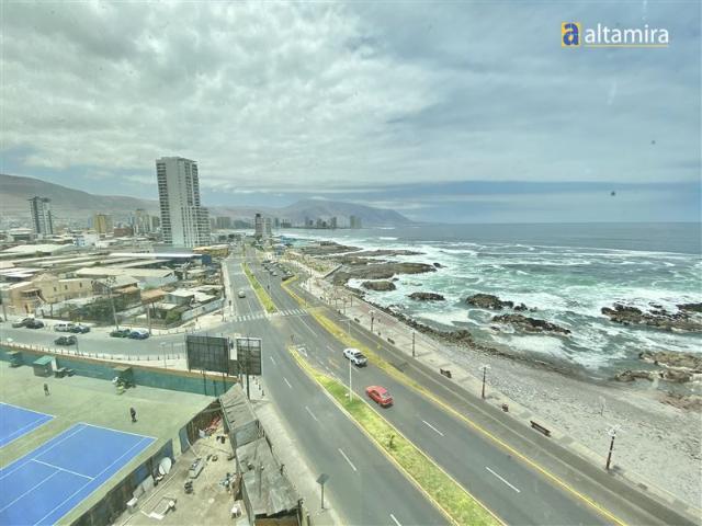Oficina en Venta en Edificio Centro Medico Iquique Consulta 804