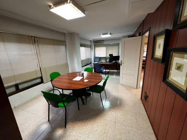 Oficina en venta en Centro, Albacete