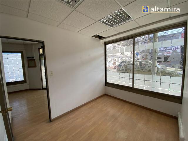 Oficina en Venta en Local Comercial Central Vivar / San Martin