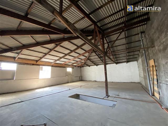 Oficina en Venta en Local Comercial Central Vivar / San Martin