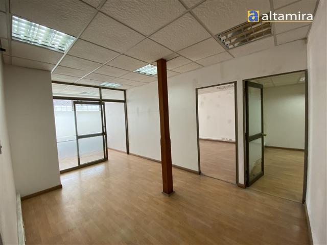 Oficina en Venta en Local Comercial Central Vivar / San Martin