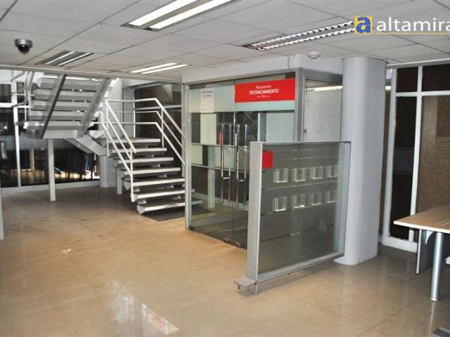 Oficina en Venta en Local Oficinas Centro Financiero Iquique calle Tarapacá Cod. BS 31 Condiciones especiales de Financiamiento