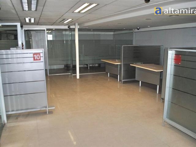 Oficina en Venta en Local Oficinas Centro Financiero Iquique calle Tarapacá Cod. BS 31 Condiciones especiales de Financiamiento