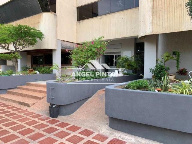 Oficina en venta en Cacique Mara, Maracaibo