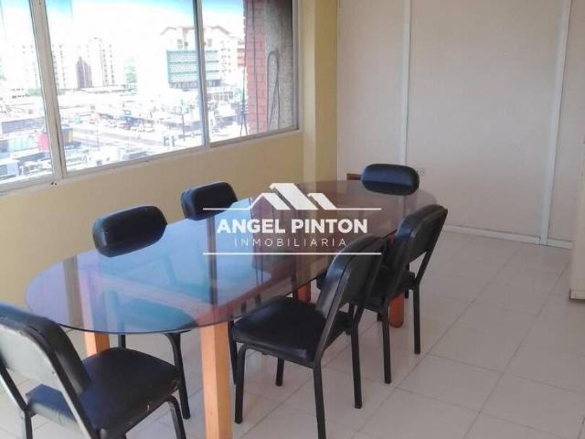 Oficina en venta en Cacique Mara, Maracaibo