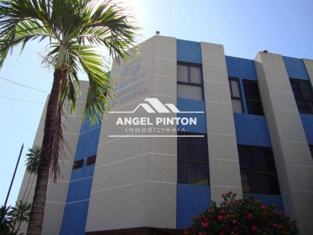 Oficina en venta en Cacique Mara, Maracaibo