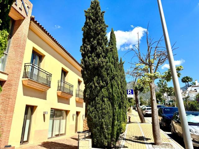 Oficina en venta en Marbella