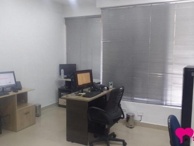 Oficina En Venta En Medellin En Laureles V143712