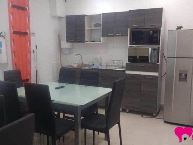 Oficina En Venta En Medellin En Laureles V143712