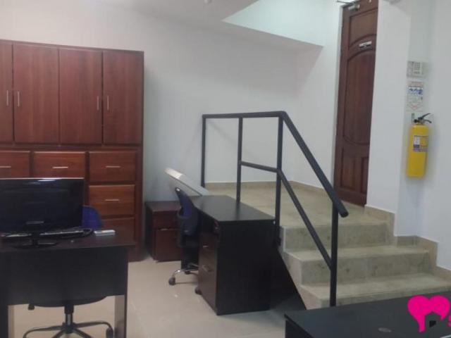 Oficina En Venta En Medellin En Laureles V143712