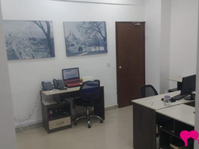 Oficina En Venta En Medellin En Laureles V143712
