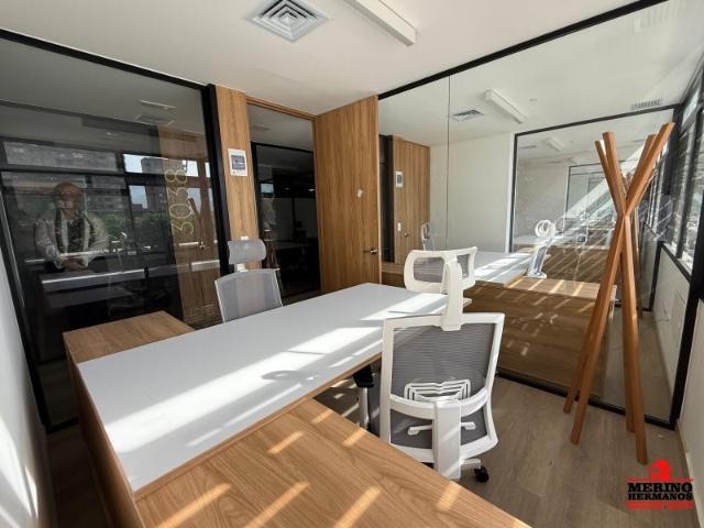 Oficina En Venta En Medellin En Los Colores V249618