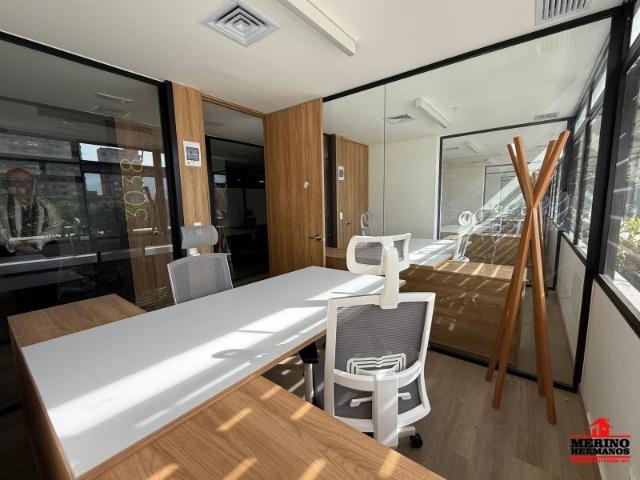 Oficina En Venta En Medellin En Los Colores V249618