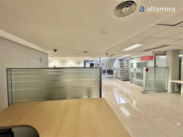 Oficina en Venta en OPORTUNIDAD – CONDICIONES ESPECIALES DE FINANCIAMIENTO BANCA PROPIEDADES BANCO SANTANDER Local Oficinas Centro Financiero Iquique calle Tarapacá Cod. BS 31