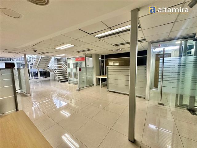 Oficina en Venta en OPORTUNIDAD – CONDICIONES ESPECIALES DE FINANCIAMIENTO BANCA PROPIEDADES BANCO SANTANDER Local Oficinas Centro Financiero Iquique calle Tarapacá Cod. BS 31