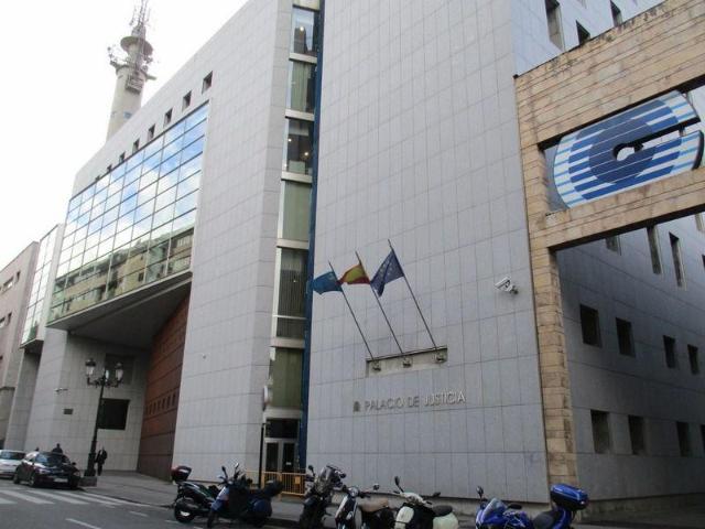 Oficina en venta en Oviedo, Asturias