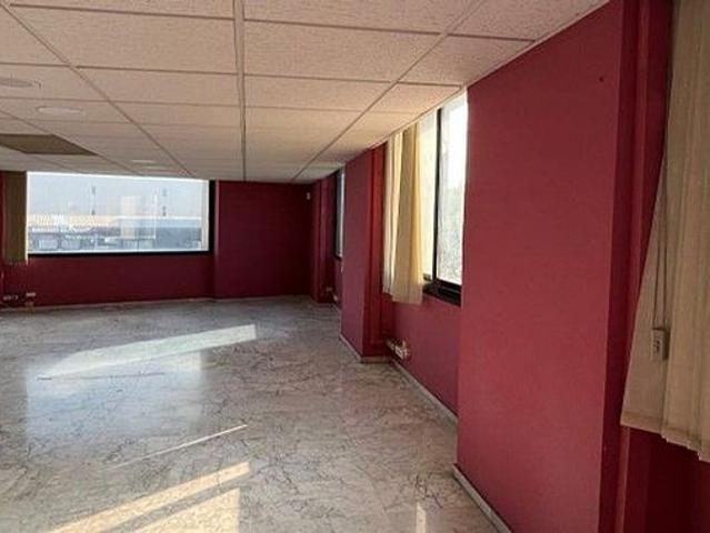 Oficina en venta en Cornellà De Llobregat, Barcelona