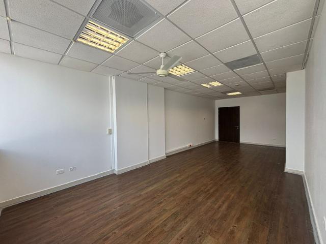 Oficina En Venta En Santa Marta En Prado V308451