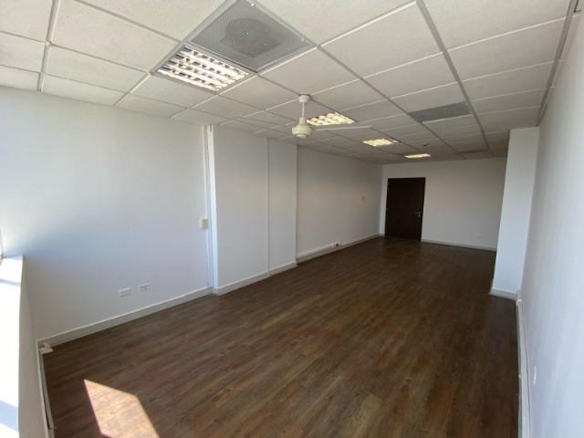 Oficina En Venta En Santa Marta En Prado V308451