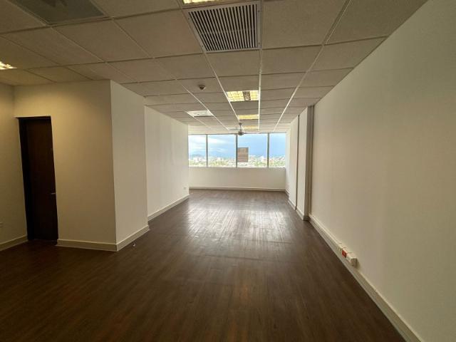 Oficina En Venta En Santa Marta En Prado V308451