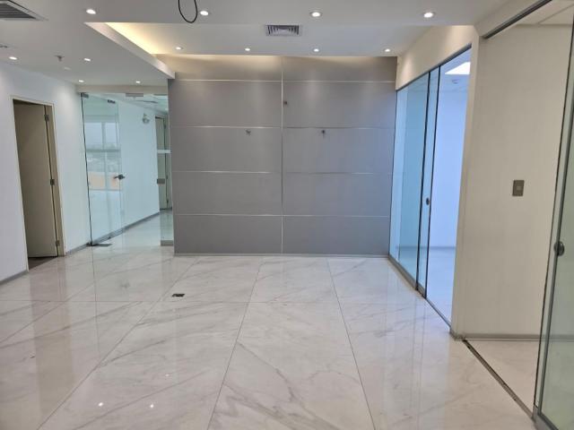 Oficina venta en Santiago De Surco, Lima Metropolitana