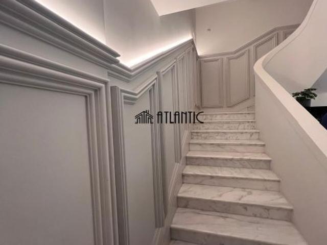 Local Comercial en venta en O Berbés, Vigo