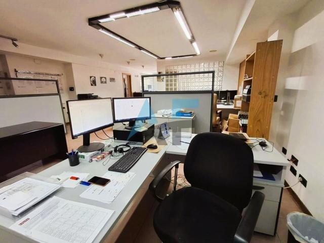 Oficina en venta en Mariñamansa, Ourense